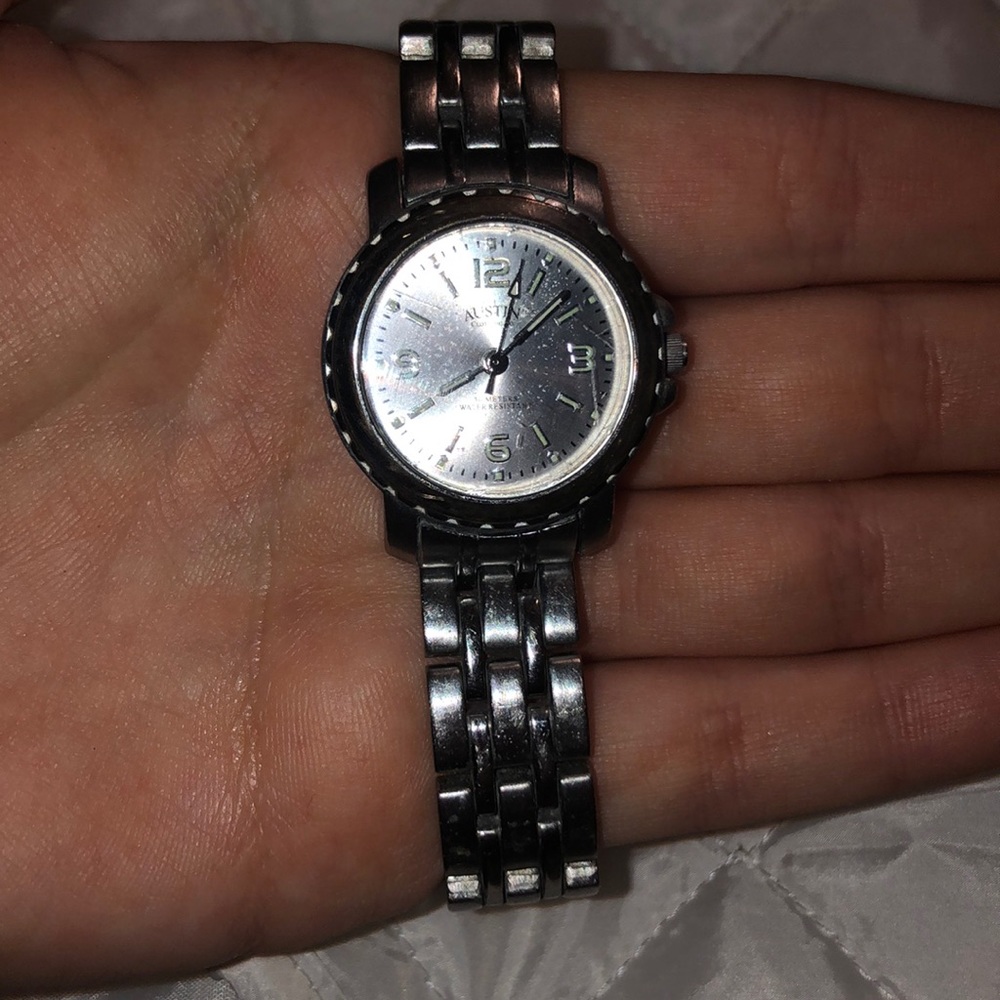 Watch - Picture 2 of 2